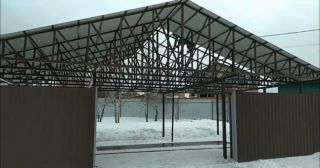 Двускатные навесы из профнастила Назарово, цена от 1822 руб.